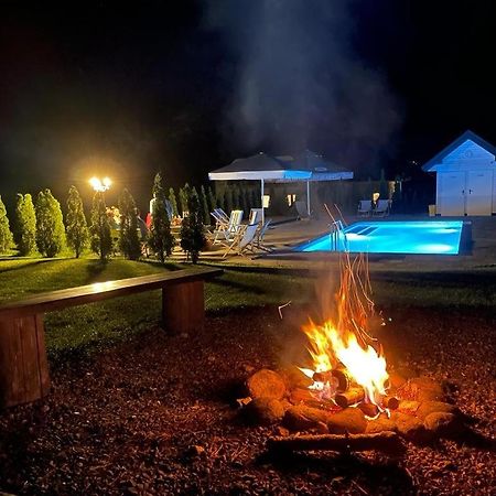 Emilia Hotel Wysowa-Zdrój Kültér fotó