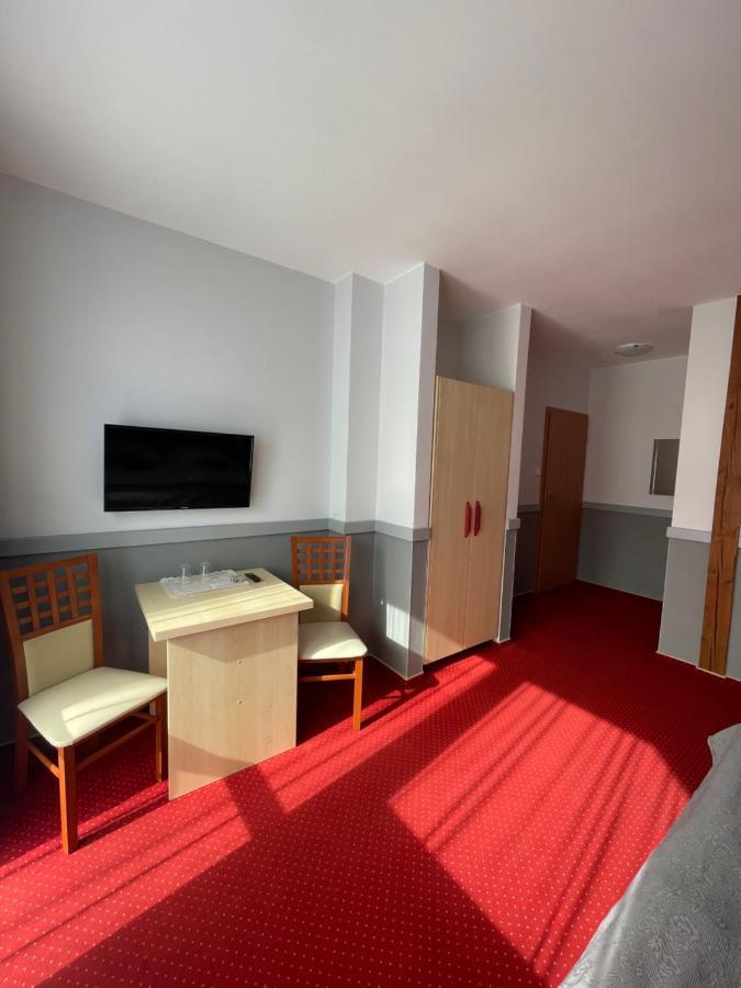 Emilia Hotel Wysowa-Zdrój Kültér fotó