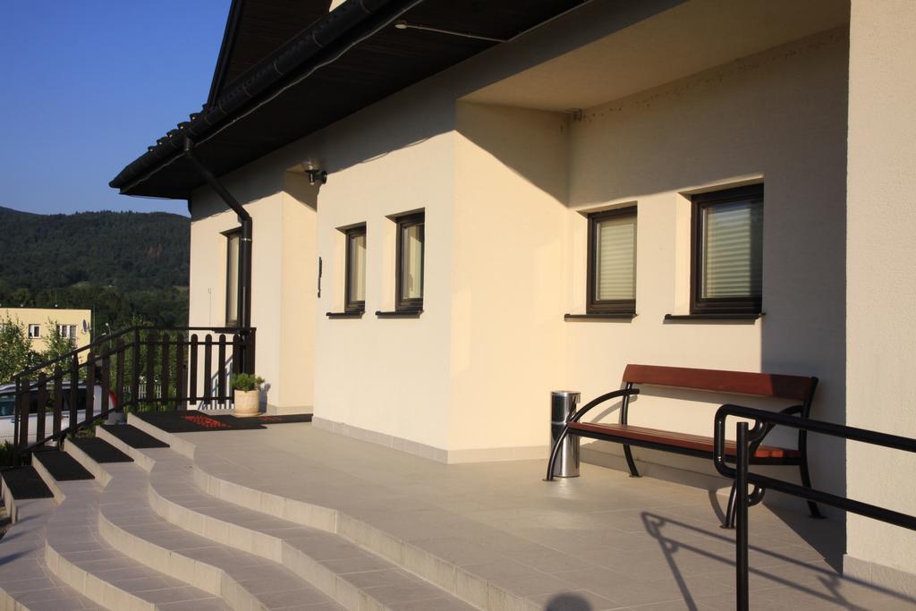 Emilia Hotel Wysowa-Zdrój Kültér fotó